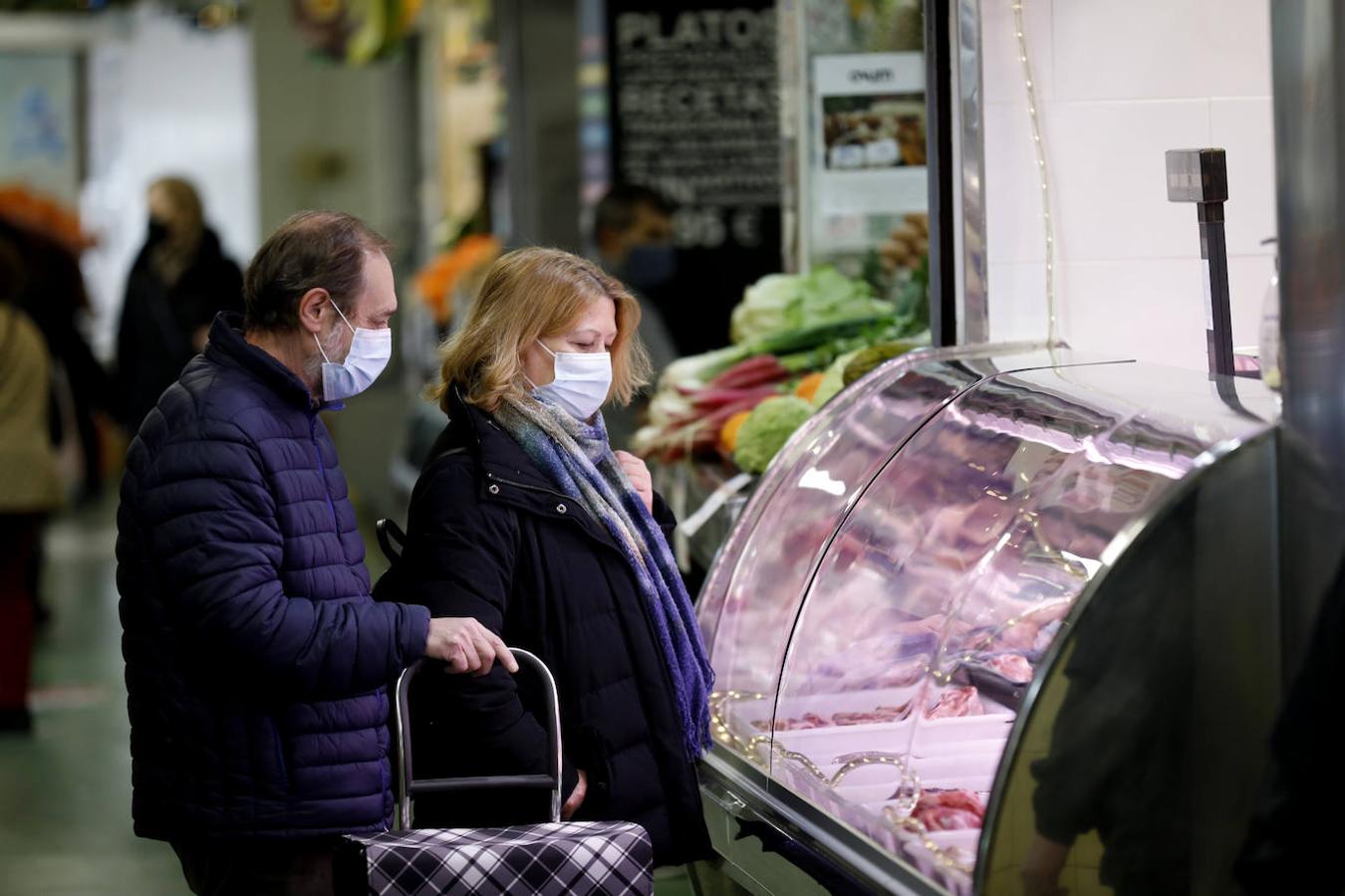 En imágenes, las compras de Navidad en los mercados de Córdoba