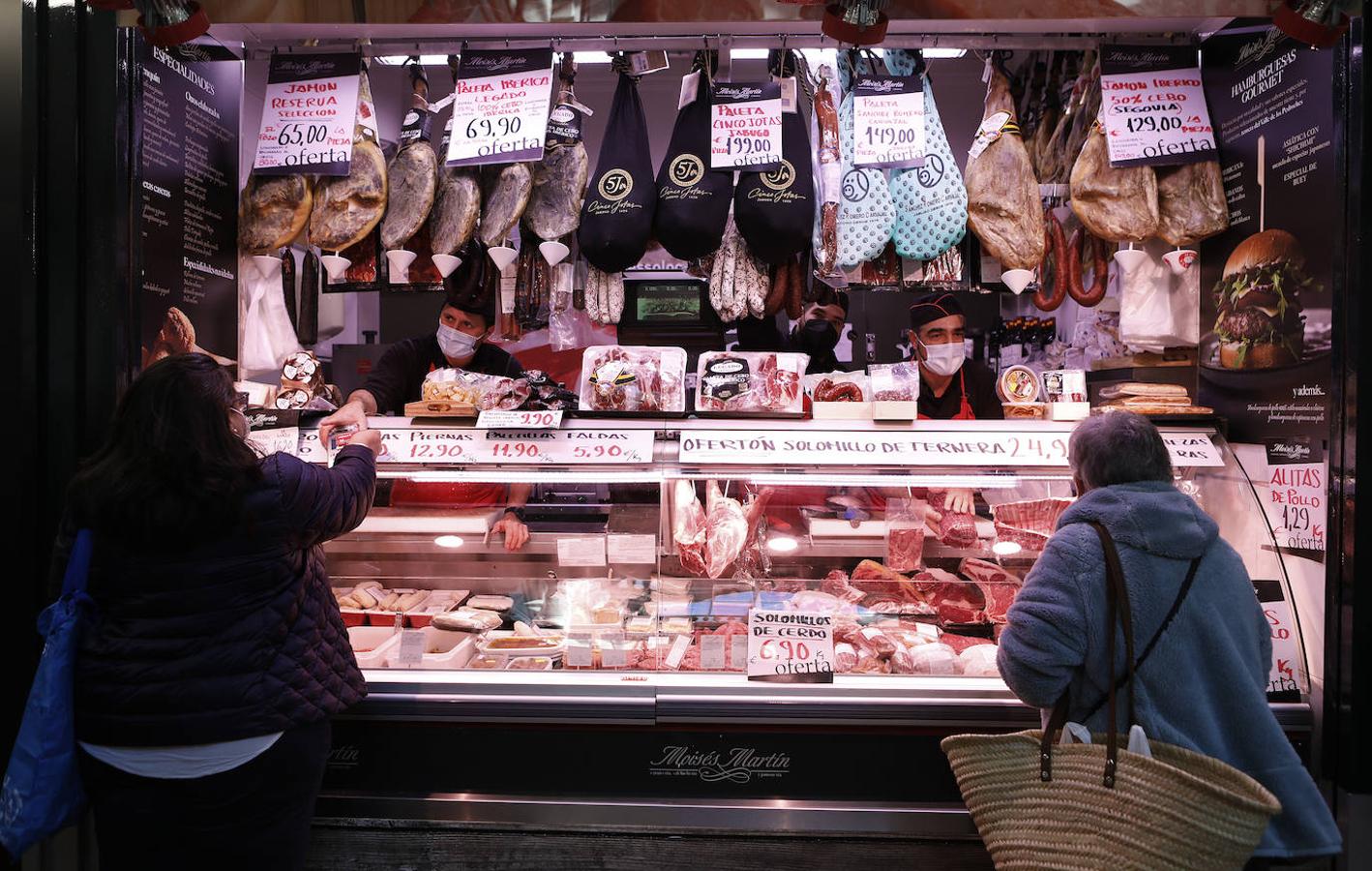 En imágenes, las compras de Navidad en los mercados de Córdoba