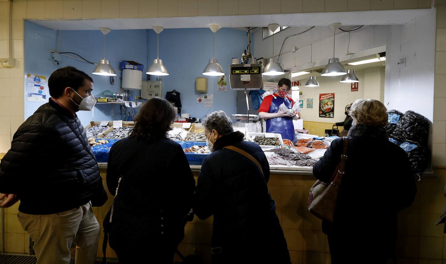 En imágenes, las compras de Navidad en los mercados de Córdoba