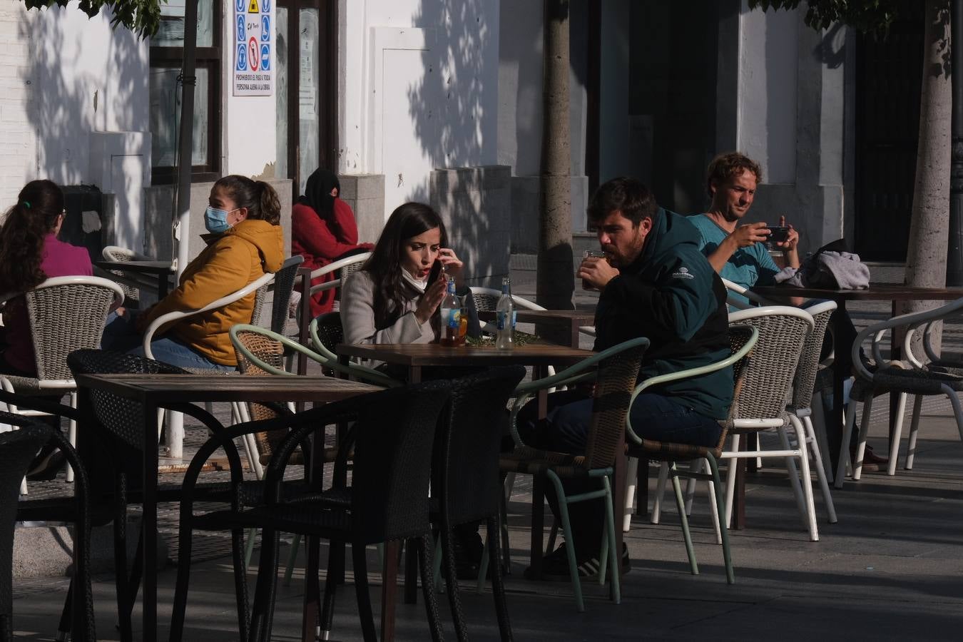 Ambiente en Cádiz las horas previas a la Nochebuena del coronavirus