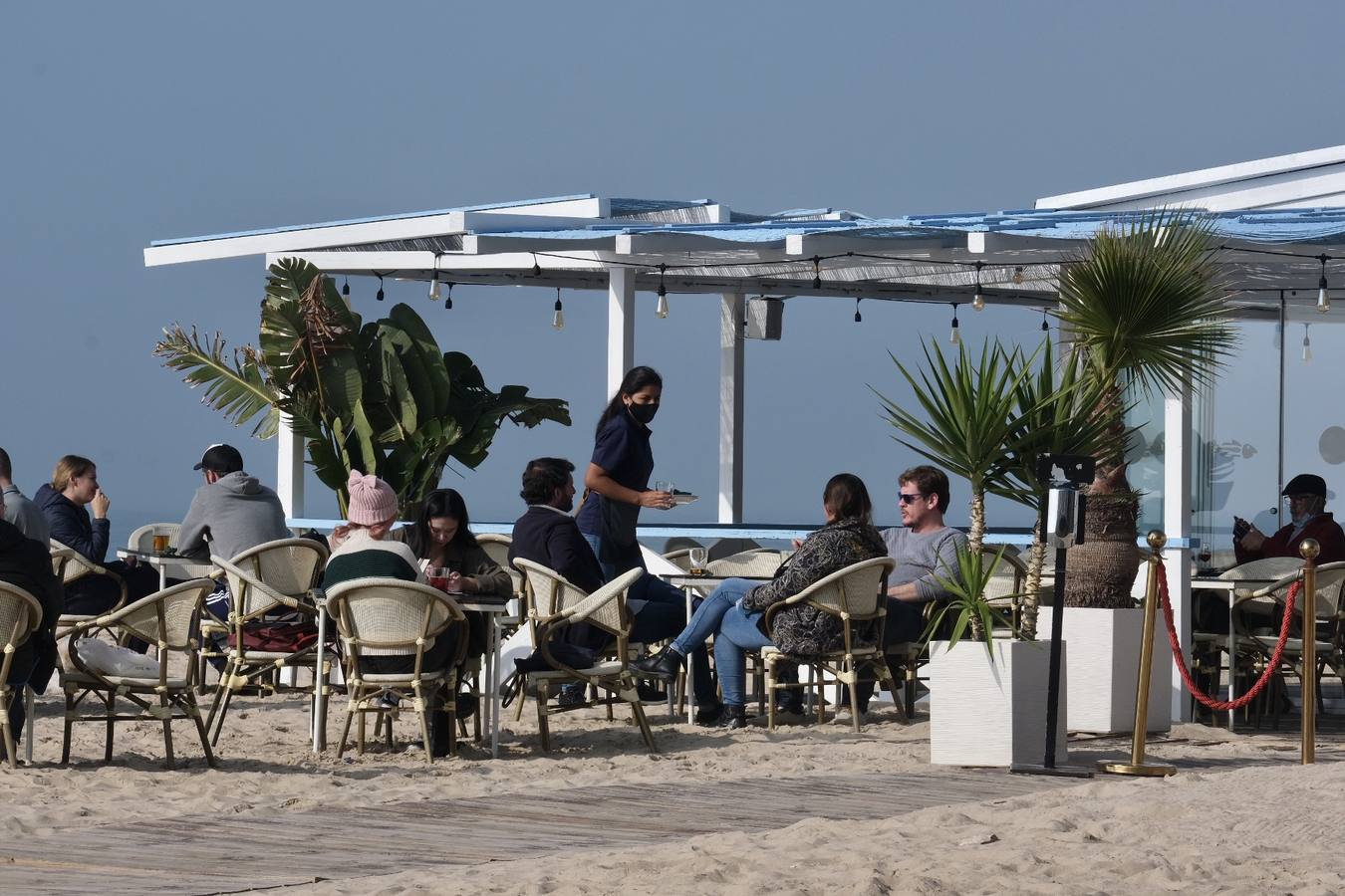 Ambiente en Cádiz las horas previas a la Nochebuena del coronavirus