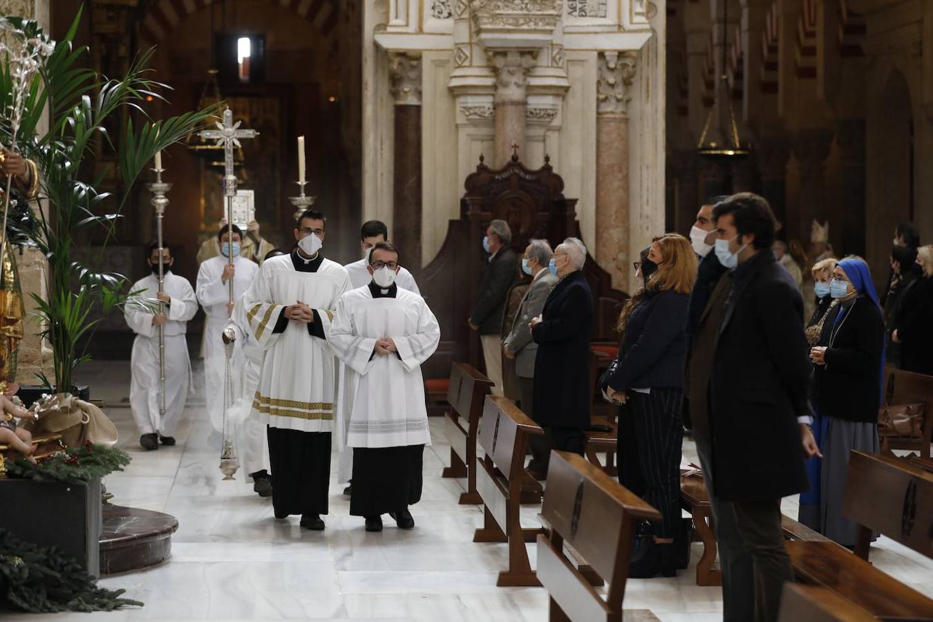 La Misa de Navidad en la Santa Catedral de Córdoba, en imágenes