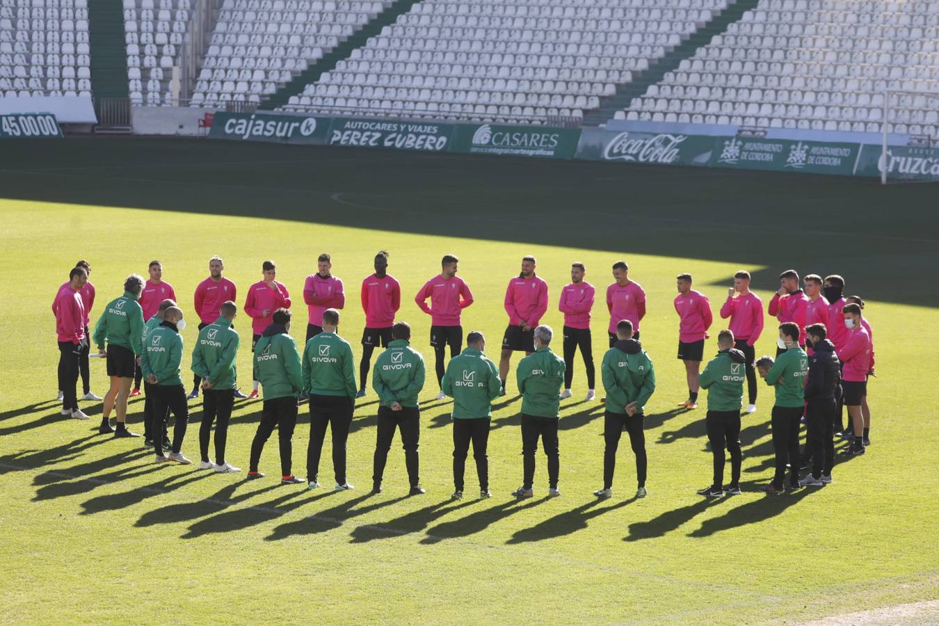 El regreso del Córdoba CF tras el parón navideño, en imágenes