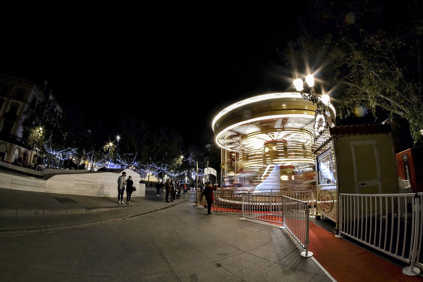 Atracciones instaladas en el Muelle de las Delicias  y la Plaza de la Encarnación