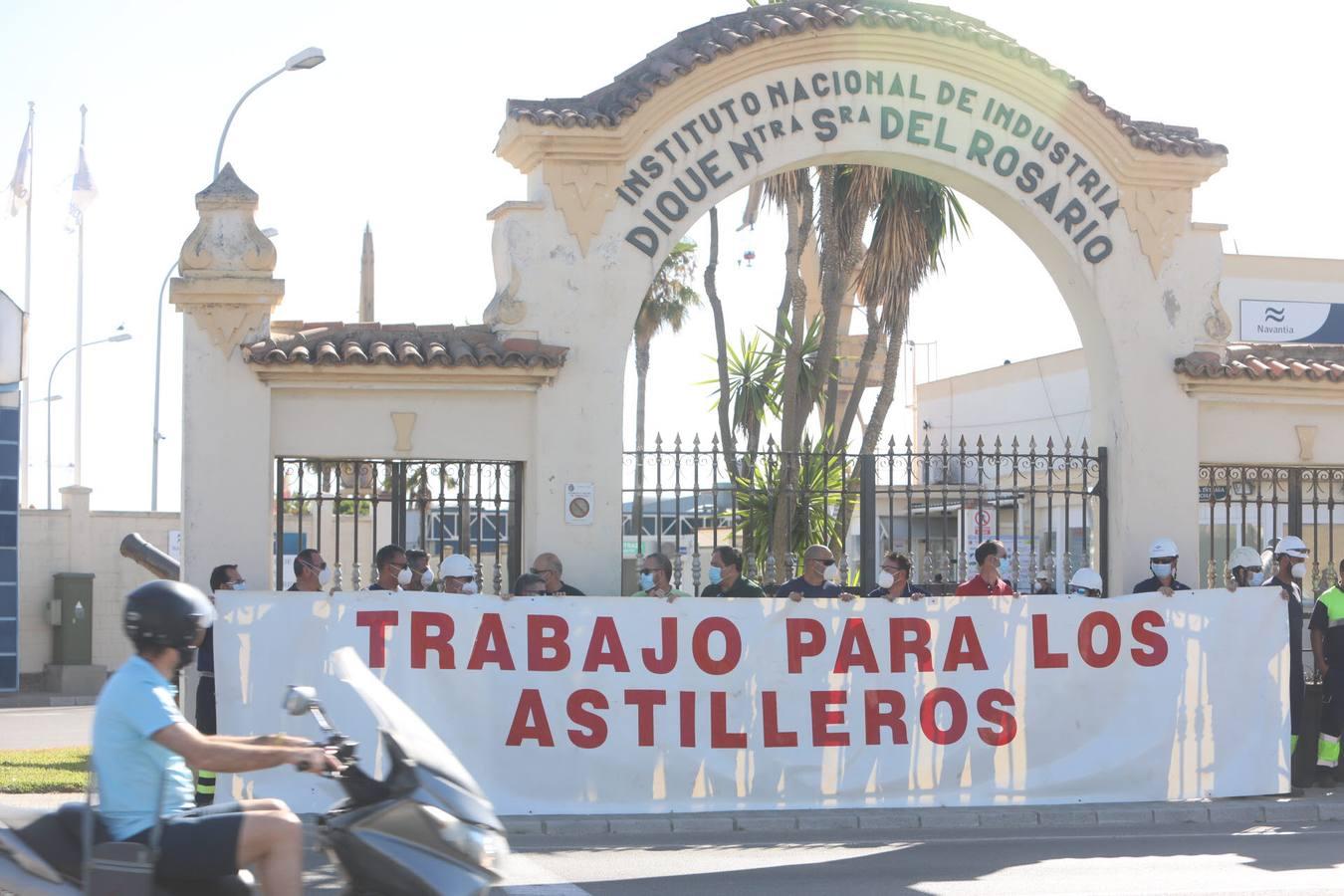 6 de julio. Los trabajadores de los astilleros de Cádiz se echaron a la calle para demandar más carga de trabajo. La falta de cruceros dibujaba un negro horizonte para la factoría.