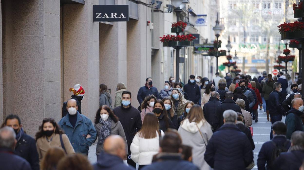 El ambiente de compras en el Centro y Santa Rosa, en imágenes