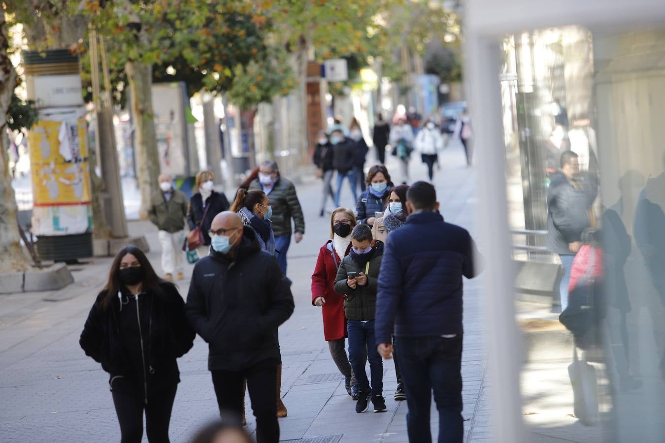 El ambiente de compras en el Centro y Santa Rosa, en imágenes