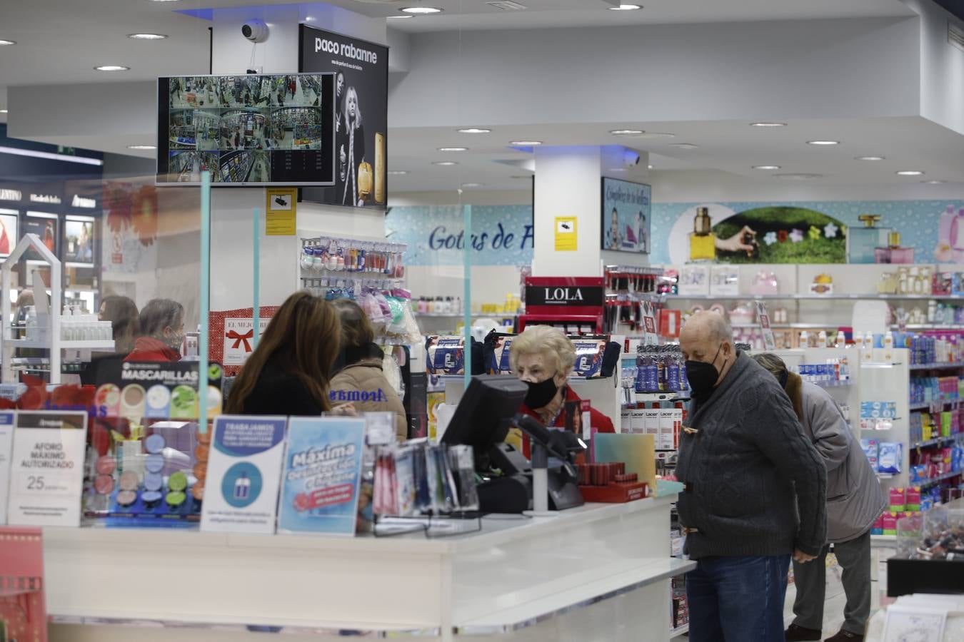 El ambiente de compras en el Centro y Santa Rosa, en imágenes