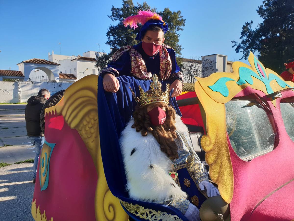 FOTOS Los Reyes Magos recorren las calles de Chiclana en 2021