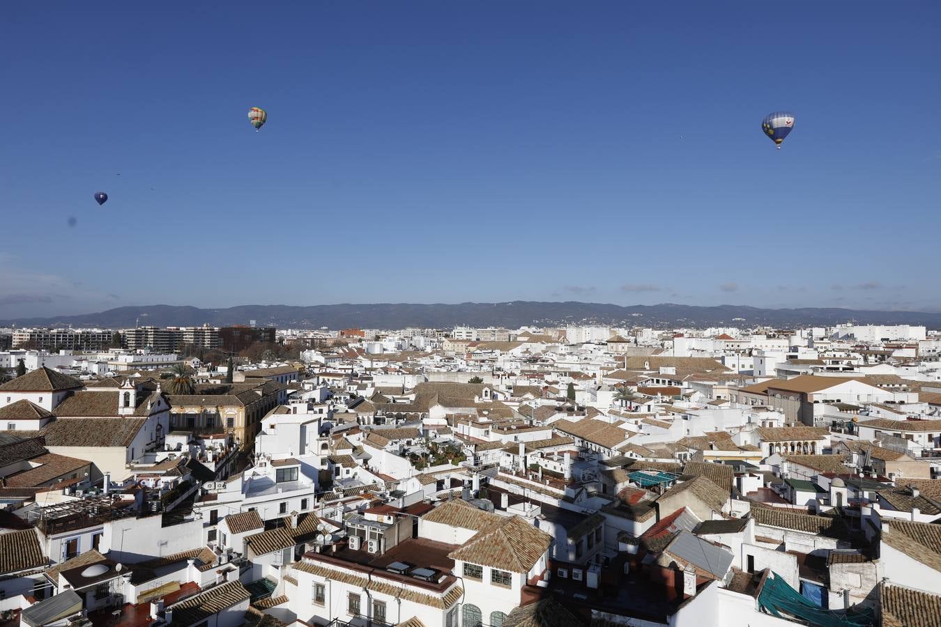 Así ha sido el vuelo de los Reyes Magos por Córdoba (II)