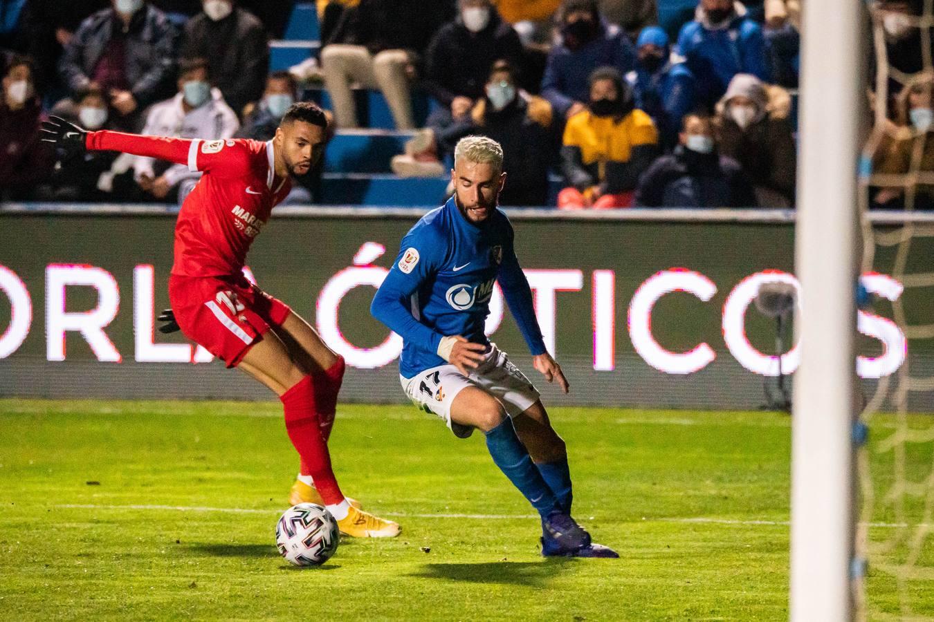 Las mejores imágenes del encuentro entre el Linares y el Sevilla F.C.