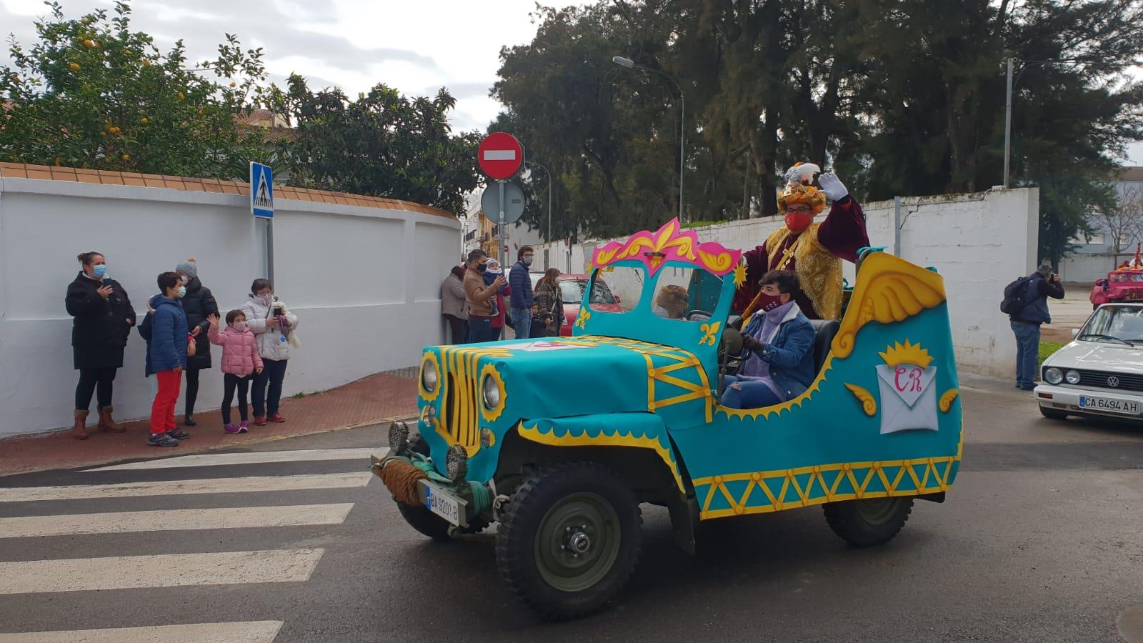 Los Reyes Magos recorren las calles de Chiclana