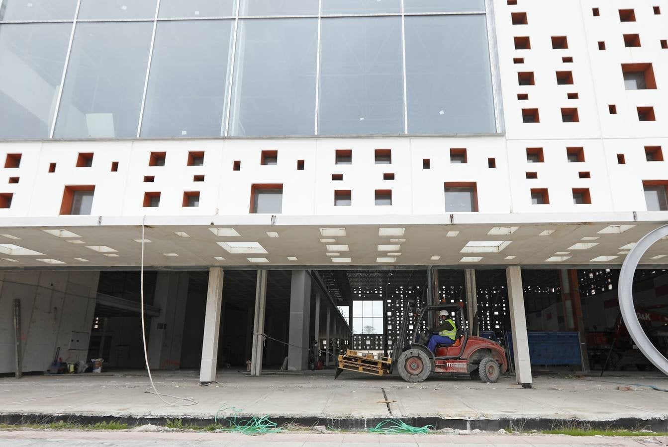 La evolución de las obras en el Centro de Ferias y Convenciones de Córdoba, en imágenes