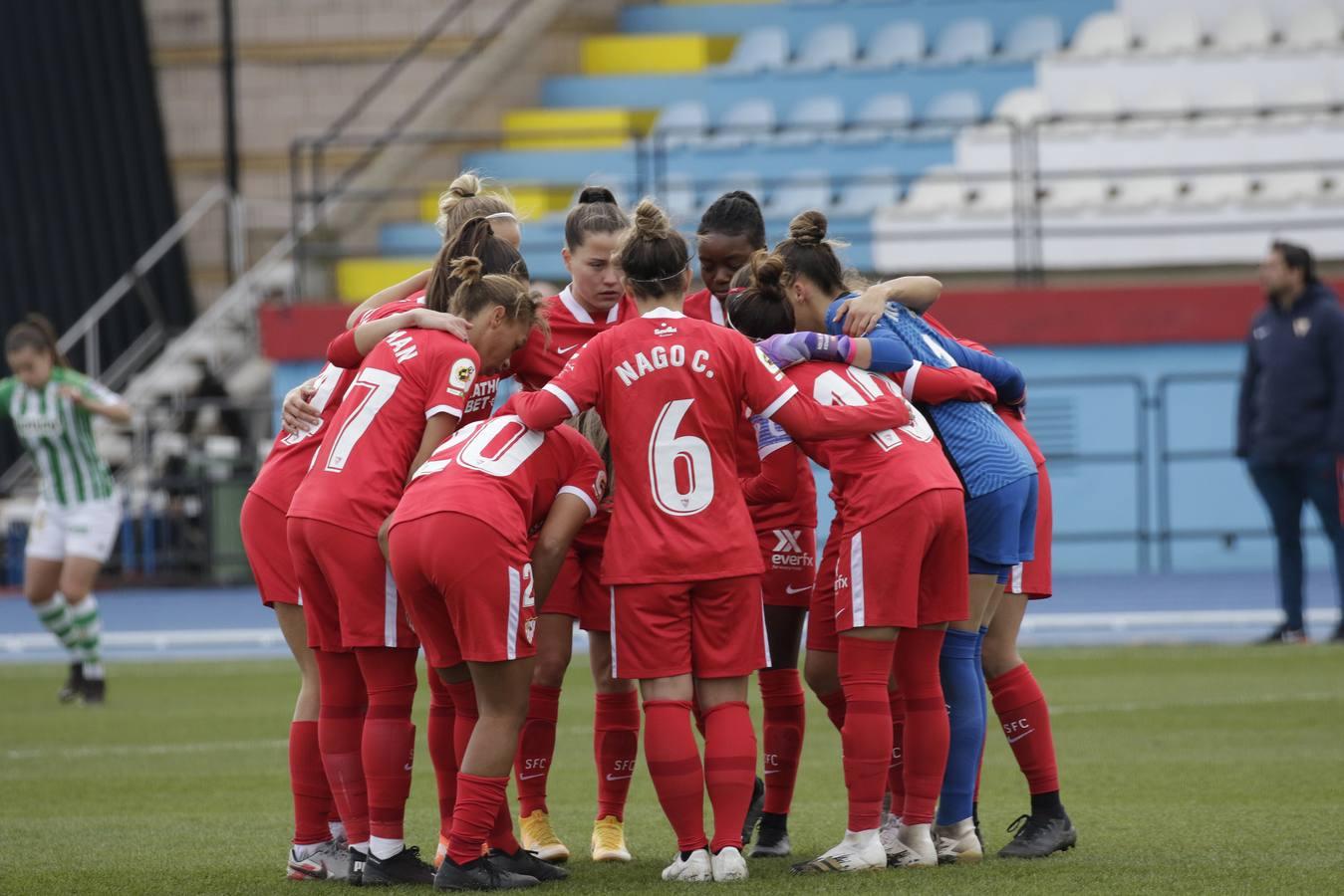 Las mejores imágenes del derbi entre el Betis Féminas y el Sevilla F.C.