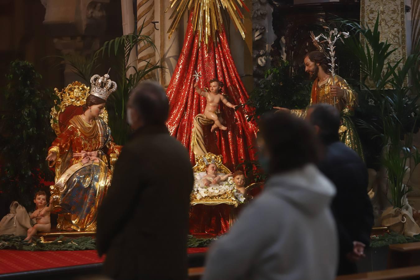 La misa de la Epifanía en la Catedral de Córdoba, en imágenes