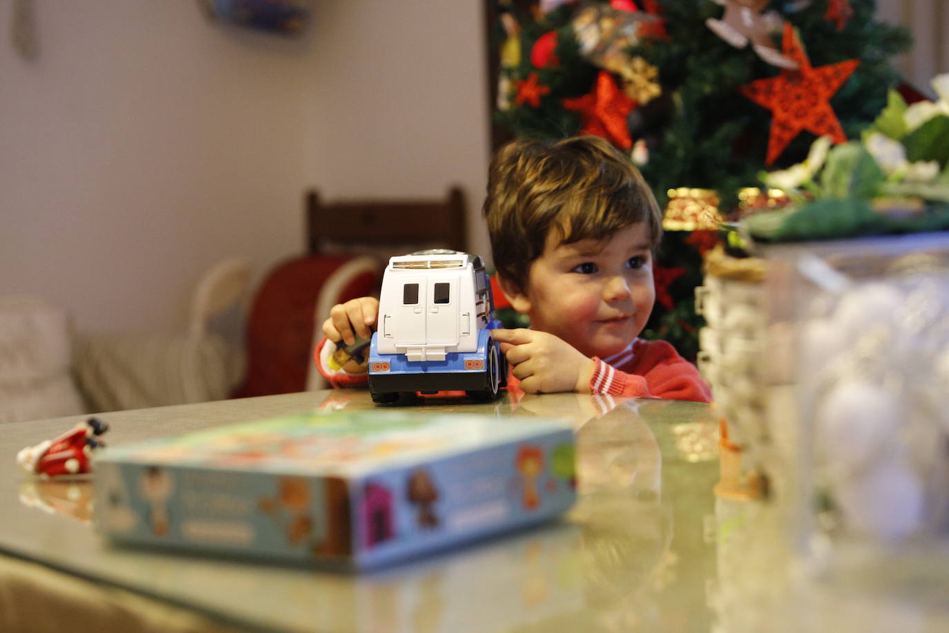 La ilusión de los niños cordobeses de la mañana de Reyes, en imágenes