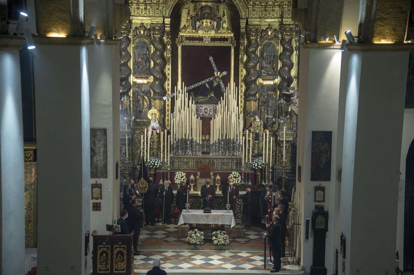 Meditación ante el Señor de las Penas de San Vicente