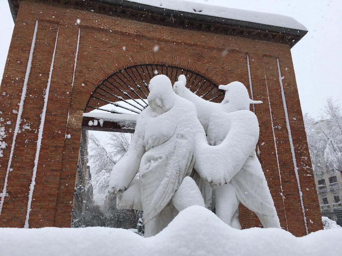 Imagen del barrio de Malasaña (Madrid), repleto de nieve. 