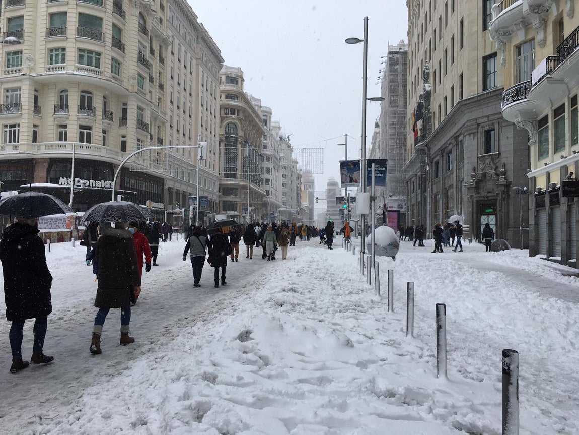 La Gran Vía de Madrid, tras el paso del temporal Filomena. 