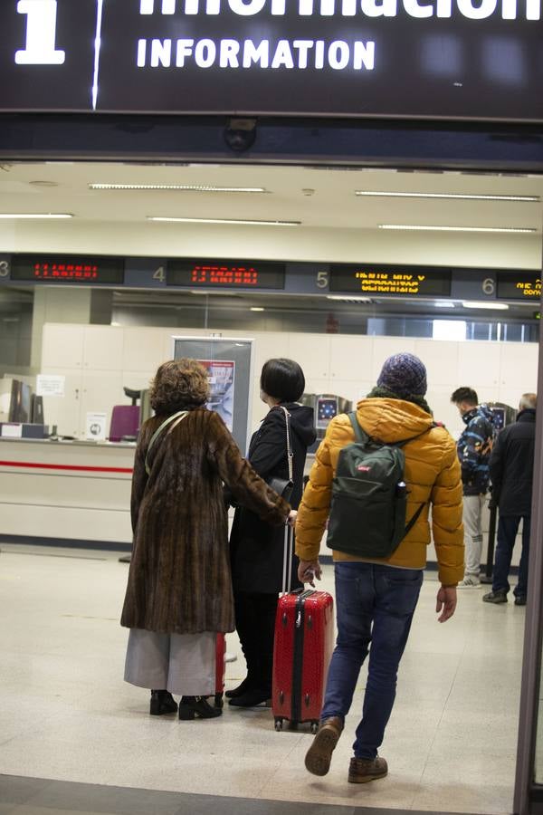 Colas en Santa justa tras reanudarse el servicio de AVE a Madrid