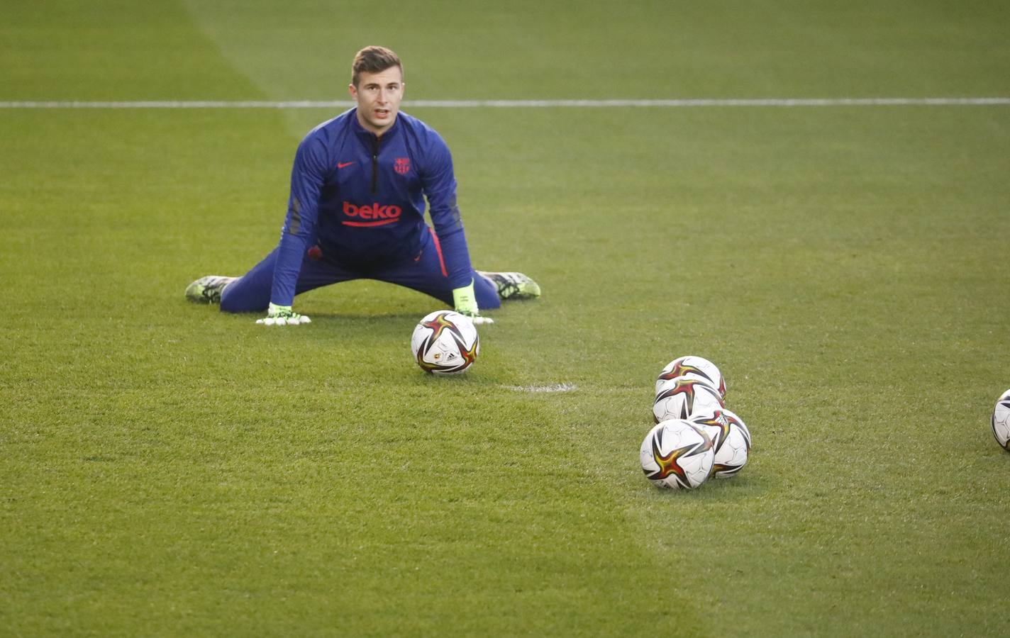 El entrenamiento del Barcelona en El Arcángel en Córdoba, en imágenes