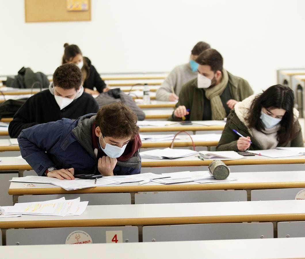 En imágenes, exámenes presenciales en la Universidad Pablo de Olavide