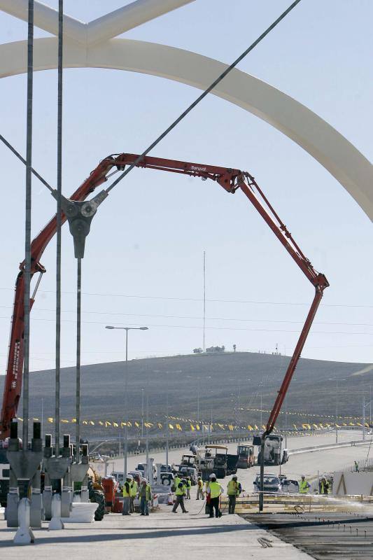 Una década del puente de Ibn Firnás de Córdoba, en imágenes