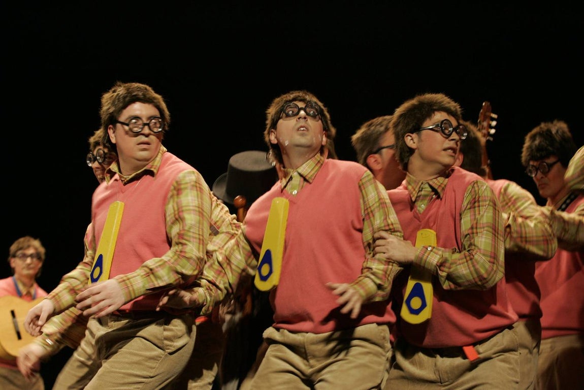 'Esto es pa verlo', de Alvarado, primera chirigota sevillana en pasar a la final.