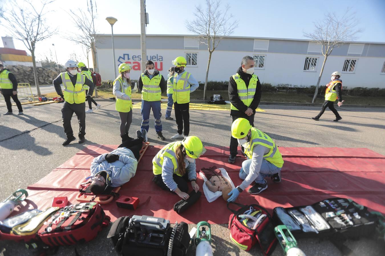 En imágenes, simulacro de actuación en la Escuela de Emergencias SAMU