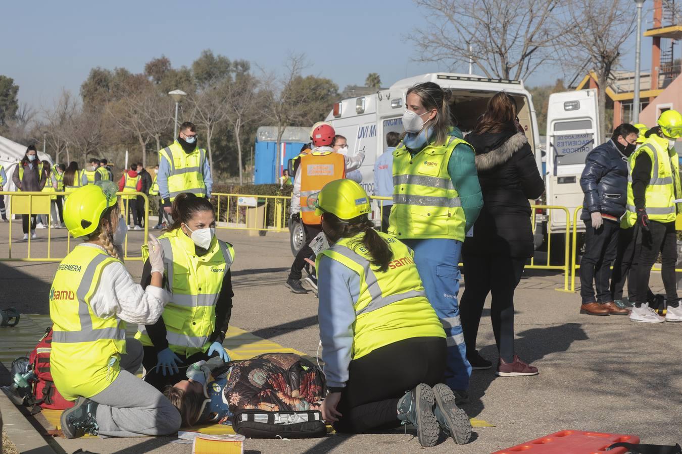 En imágenes, simulacro de actuación en la Escuela de Emergencias SAMU