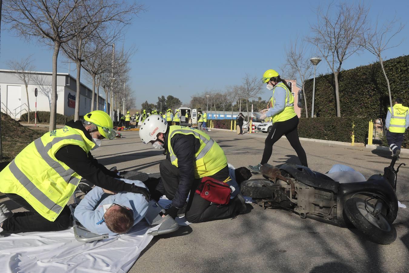 En imágenes, simulacro de actuación en la Escuela de Emergencias SAMU