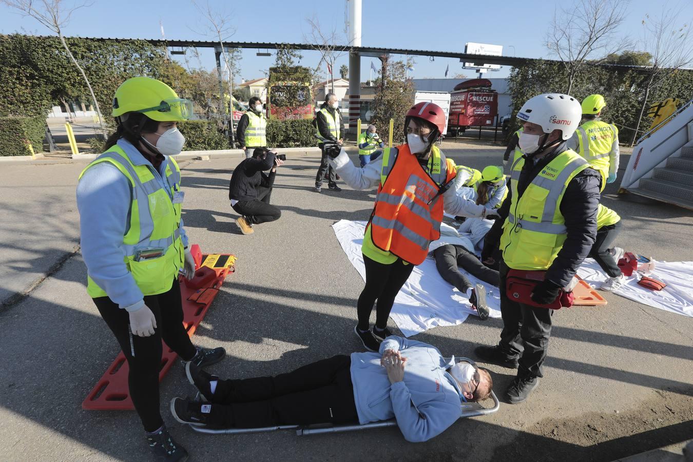 En imágenes, simulacro de actuación en la Escuela de Emergencias SAMU