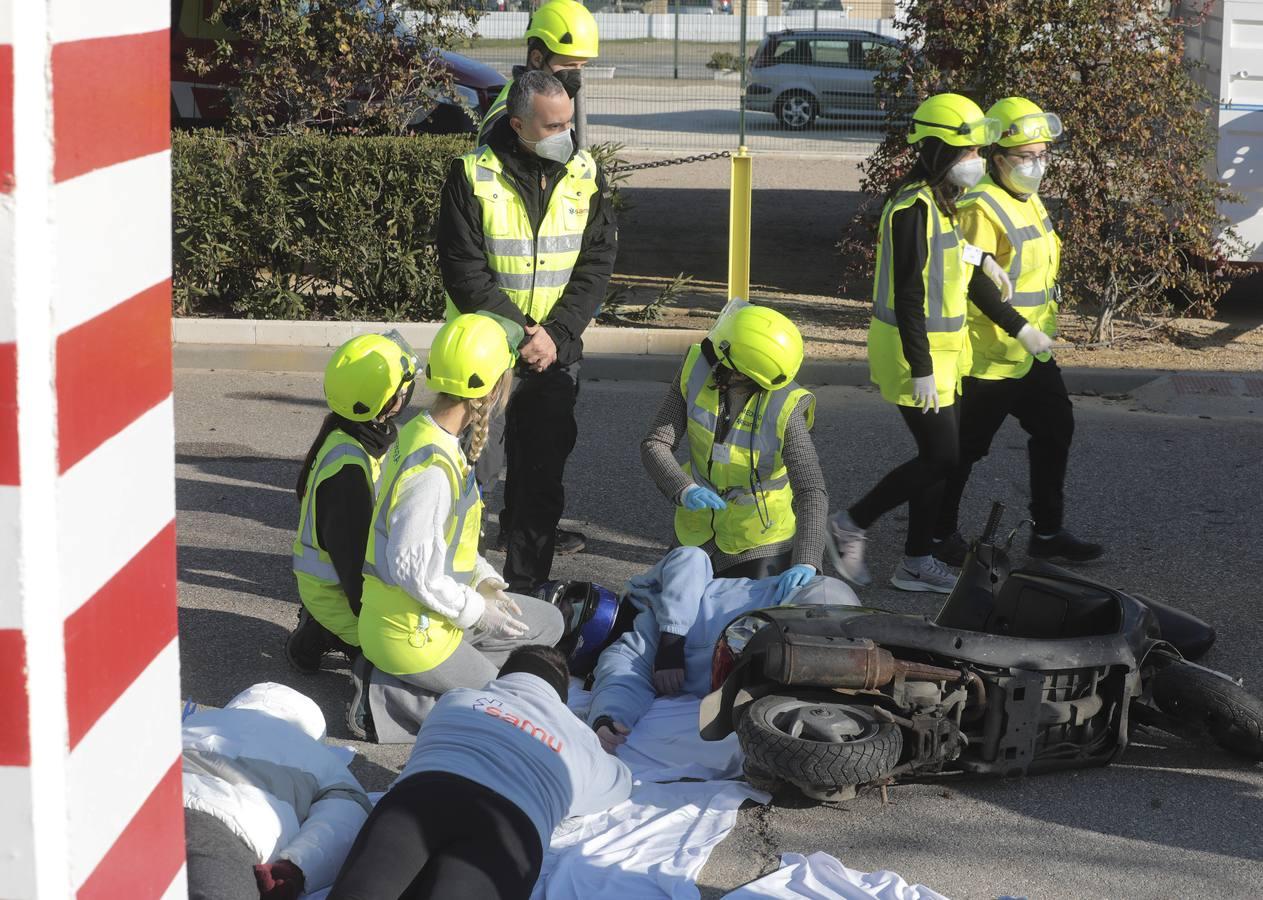 En imágenes, simulacro de actuación en la Escuela de Emergencias SAMU