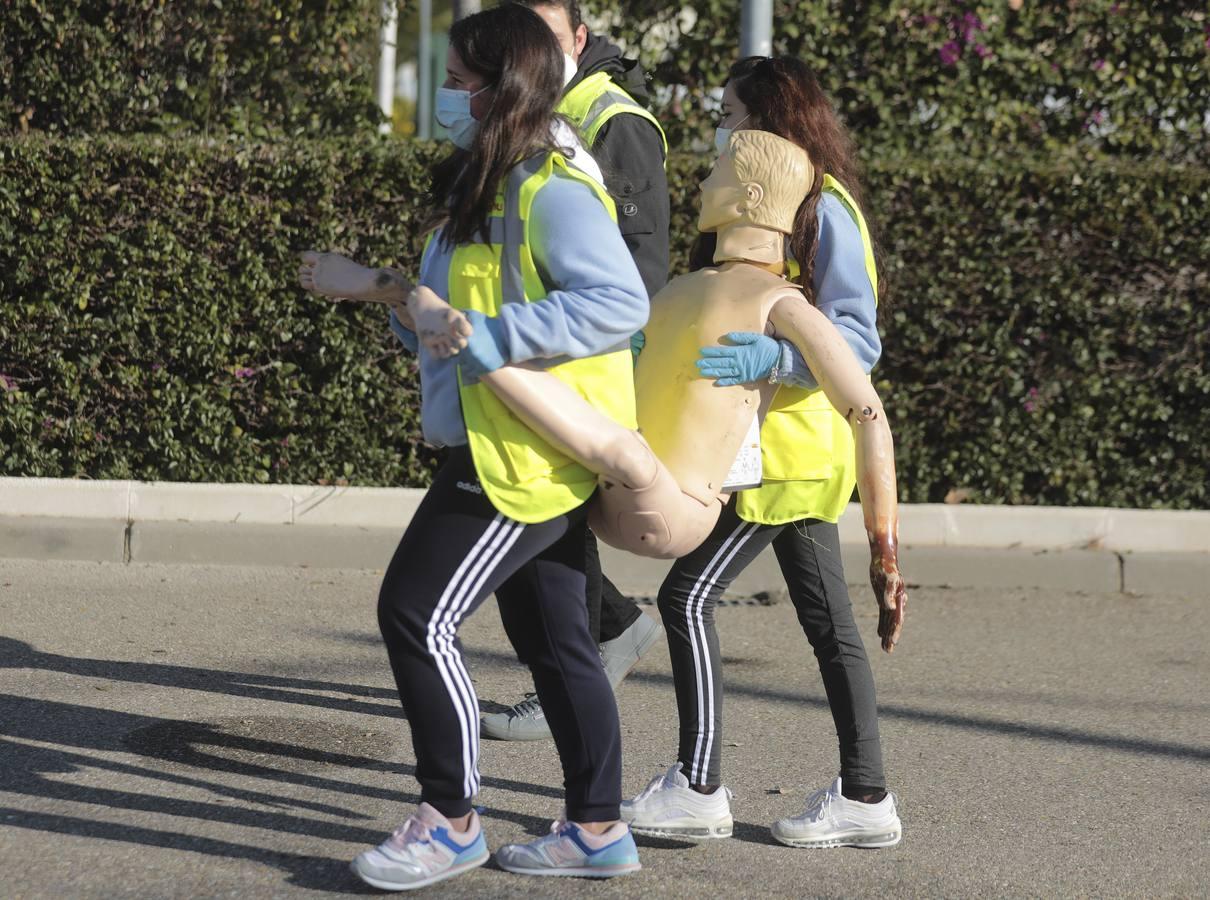 En imágenes, simulacro de actuación en la Escuela de Emergencias SAMU