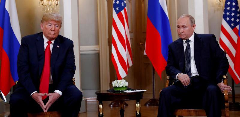 La sombra de Putin. El presidente de Estados Unidos, Donald Trump, se reúne con el presidente ruso Vladimir Putin en Helsinki