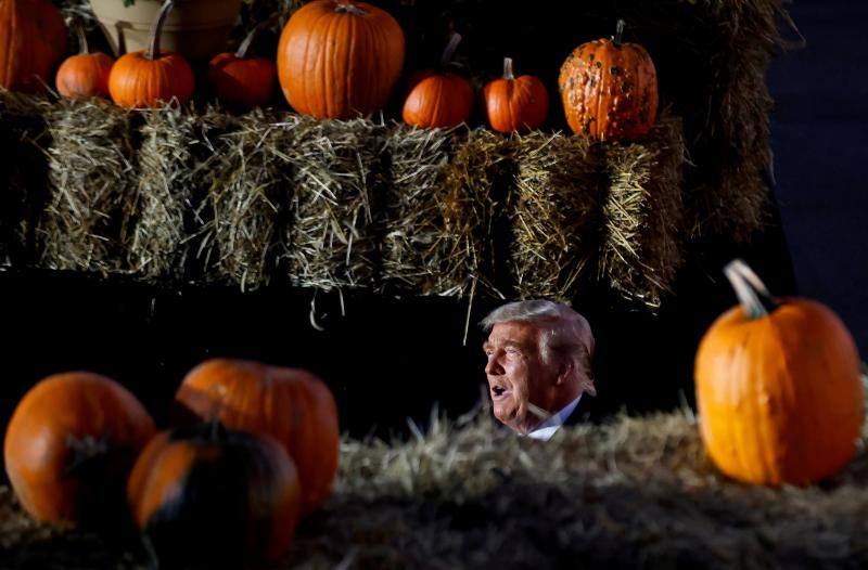 Trump, entre calabazas. 