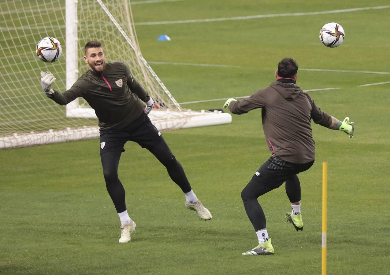 En imágenes, el entrenamiento del Athletic en Sevilla