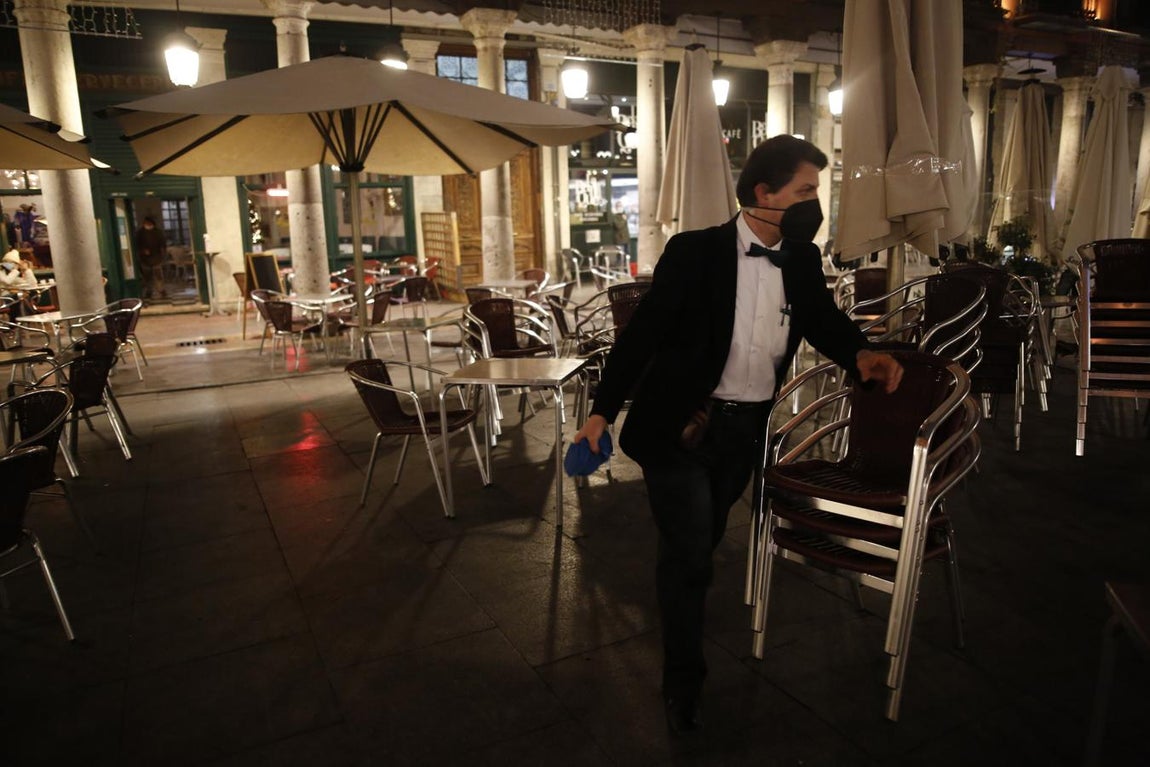 La hostelería, sólo en terraza. 