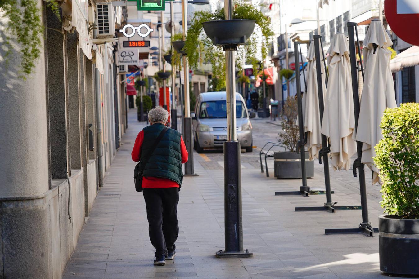 En imágenes, la primera jornada de nuevas restricciones en Córdoba, Pozoblanco y Lucena