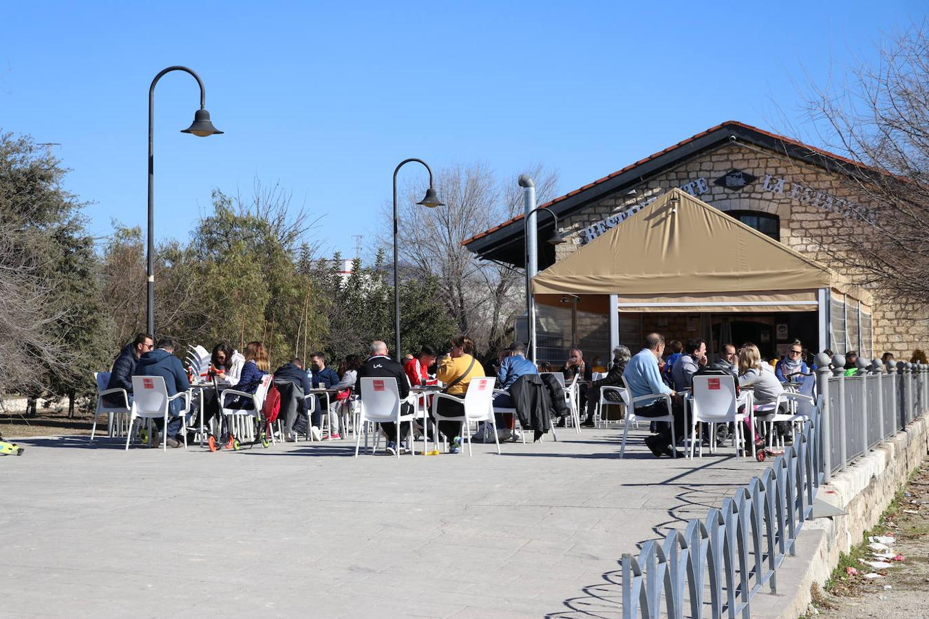 En imágenes, la primera jornada de nuevas restricciones en Córdoba, Pozoblanco y Lucena