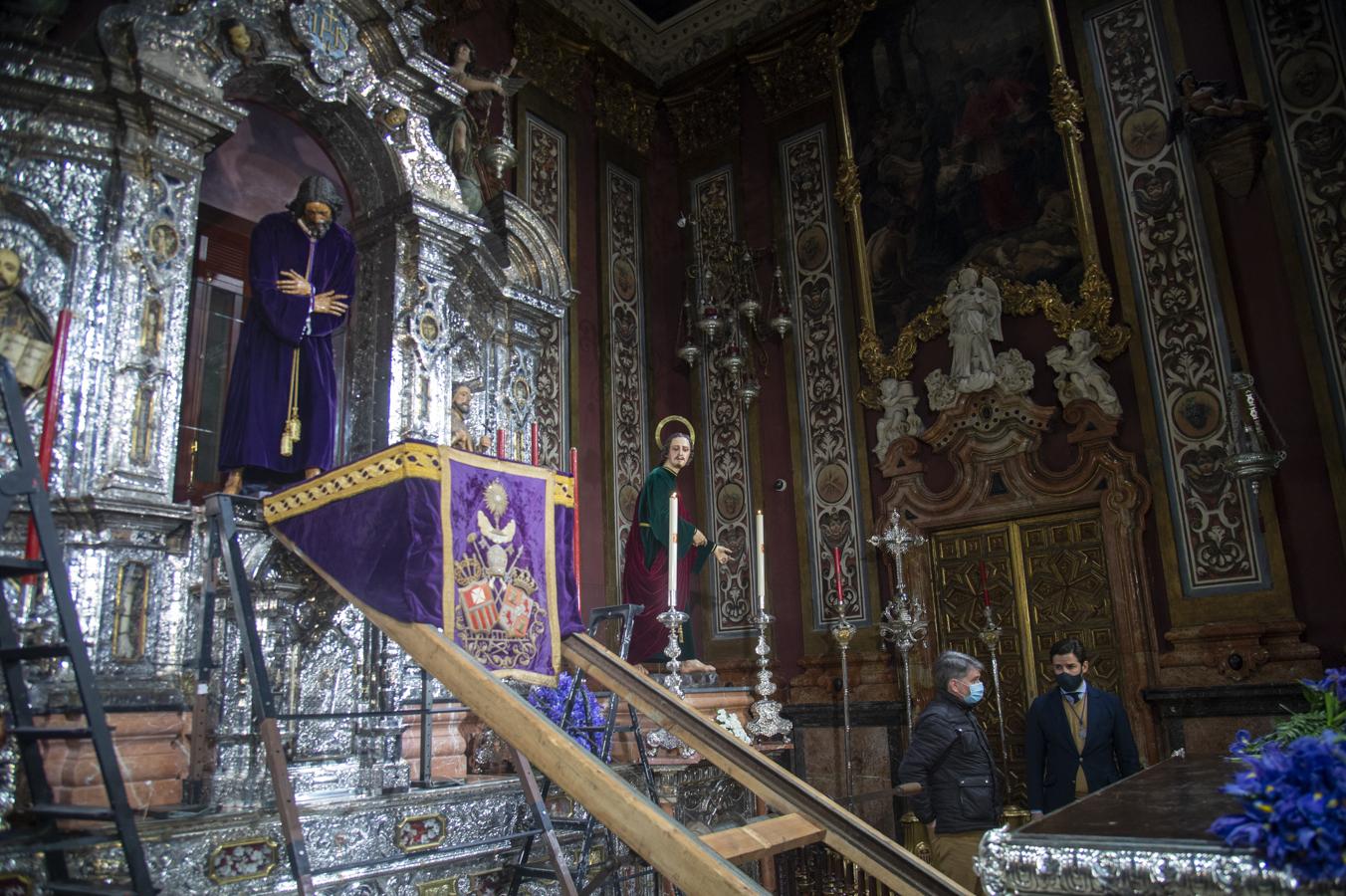 Subida del Señor de Pasión a su altar