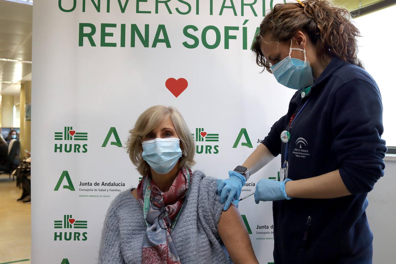 Arranca la vacunación de la segunda dosis Covid en Córdoba, en imágenes