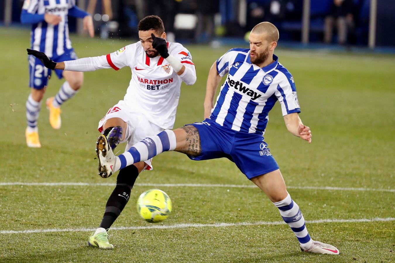 Las mejores imágenes del partido entre el Alavés y el Sevilla