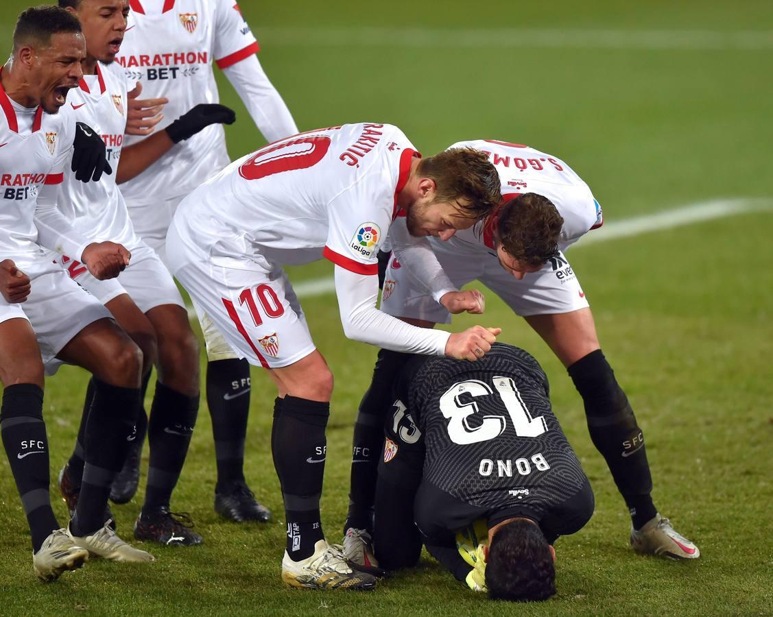 Las mejores imágenes del partido entre el Alavés y el Sevilla