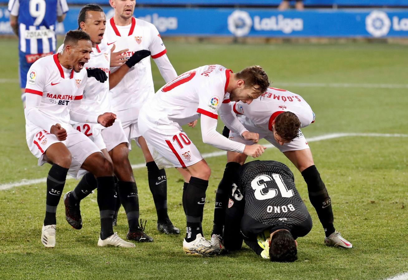 Las mejores imágenes del partido entre el Alavés y el Sevilla