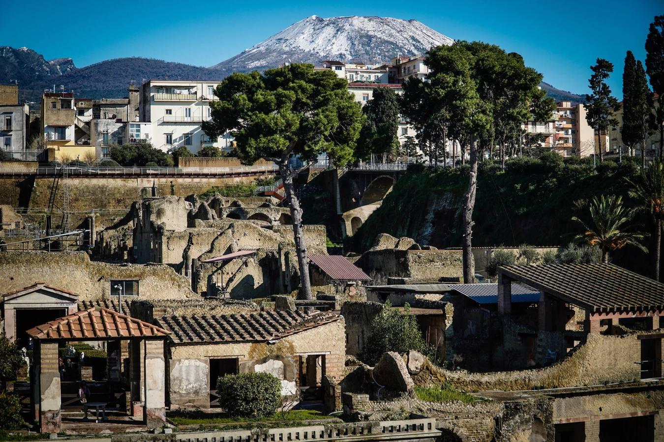 Reapertura de Herculano, la ciudad que fue arrasada por el Vesubio, en imágenes