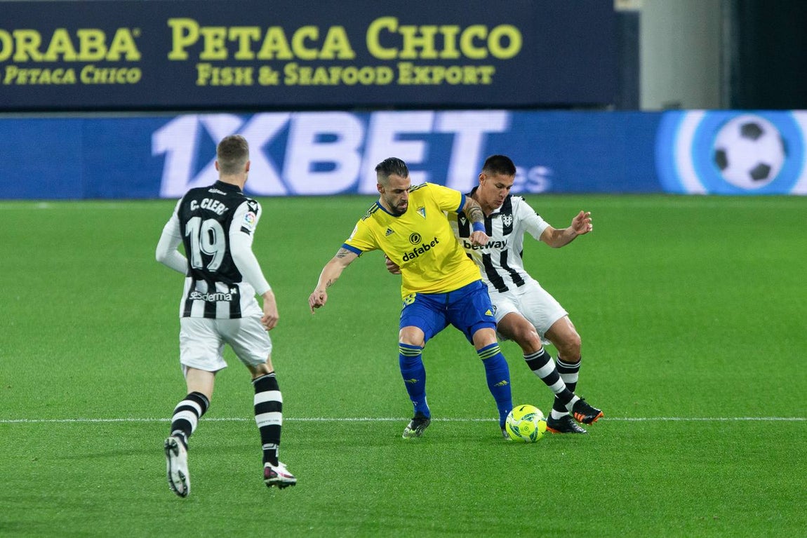 FOTOS: Las imágenes del Cádiz - Levante