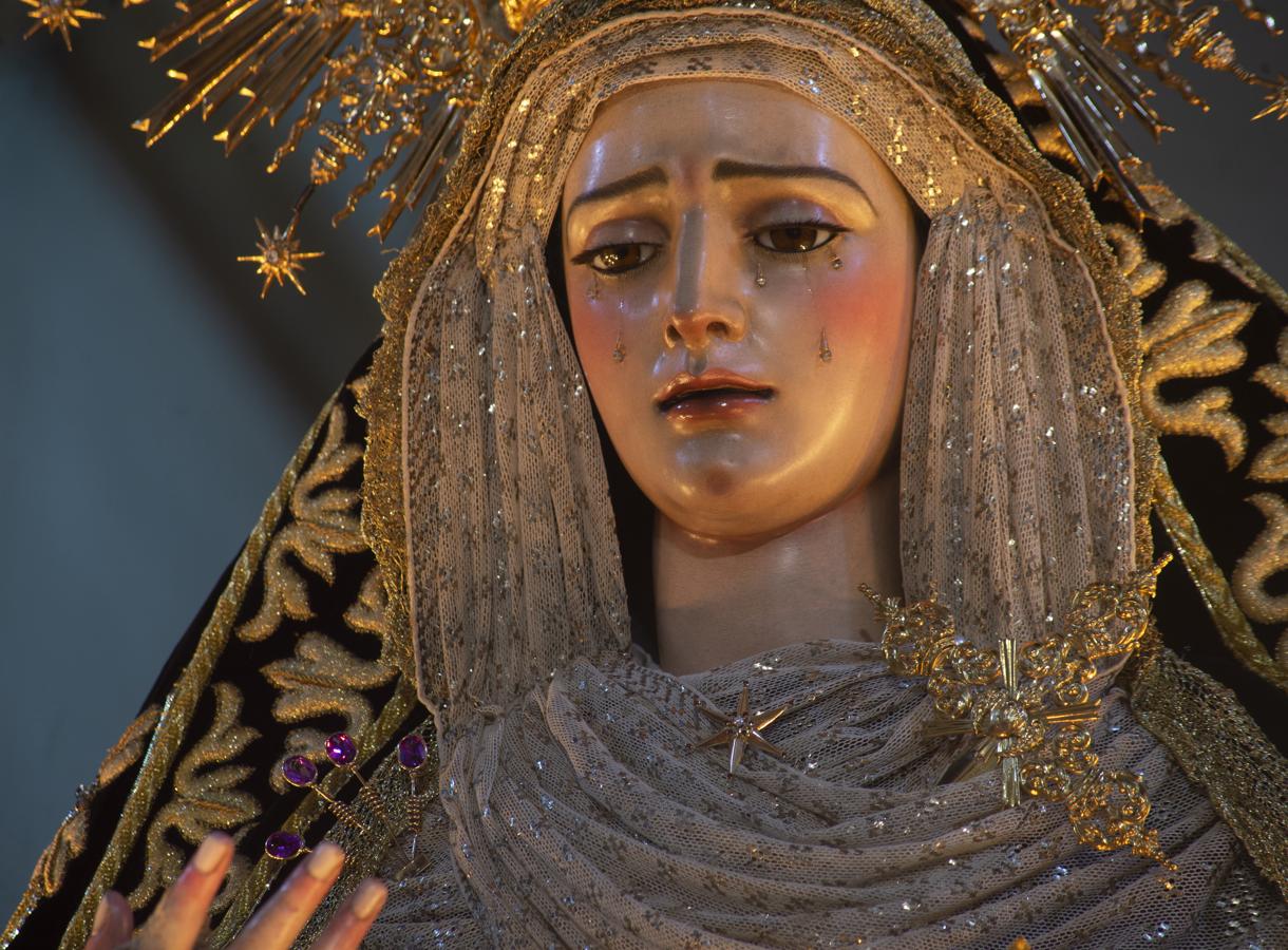 El altar del 75 aniversario de la Virgen de Gracia y Amparo