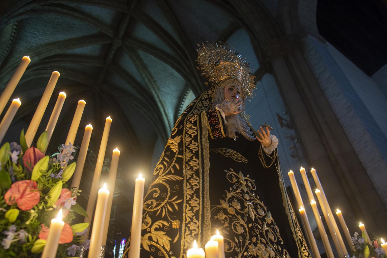 El altar del 75 aniversario de la Virgen de Gracia y Amparo