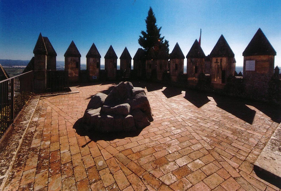 La historia del Castillo de Almodóvar del Río, en imágenes
